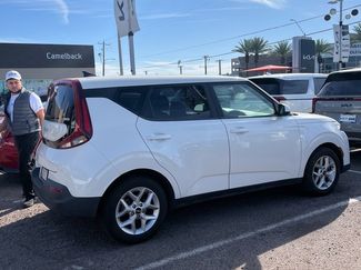 Used 2022 Kia Soul LX w/ Technology Package video 1