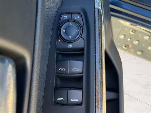 Used 2021 Chevrolet Silverado 1500 LT image 13