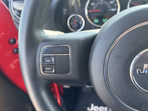 Used 2012 Jeep Wrangler Sport AWD/4WD image 11