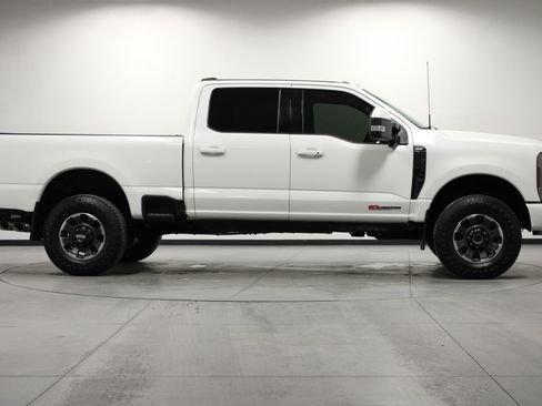 Used 2023 Ford F250 Lariat w/ Tremor Off-Road Package image 3