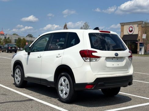 Used 2024 Subaru Forester AWD/4WD image 3
