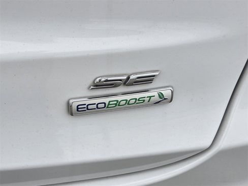 Used 2019 Ford Fusion SE image 10