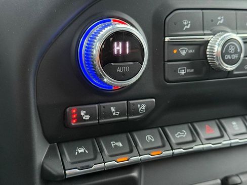 Used 2021 GMC Sierra 1500 AT4 w/ AT4 Premium Package image 24