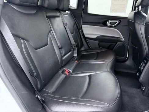 Used 2025 Jeep Compass Limited AWD/4WD image 20