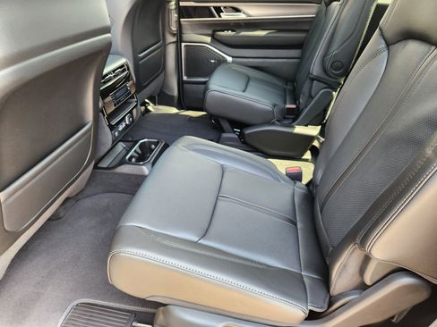 New 2026 Jeep Grand Wagoneer 4WD image 22
