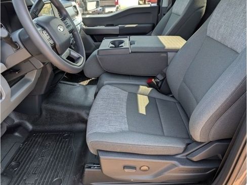 New 2025 Ford F350 XLT image 9