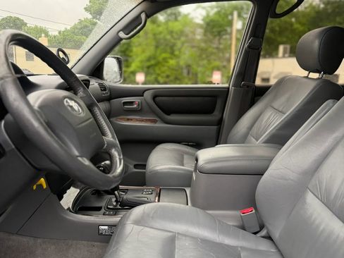 Used 2001 Toyota Land Cruiser AWD/4WD image 20