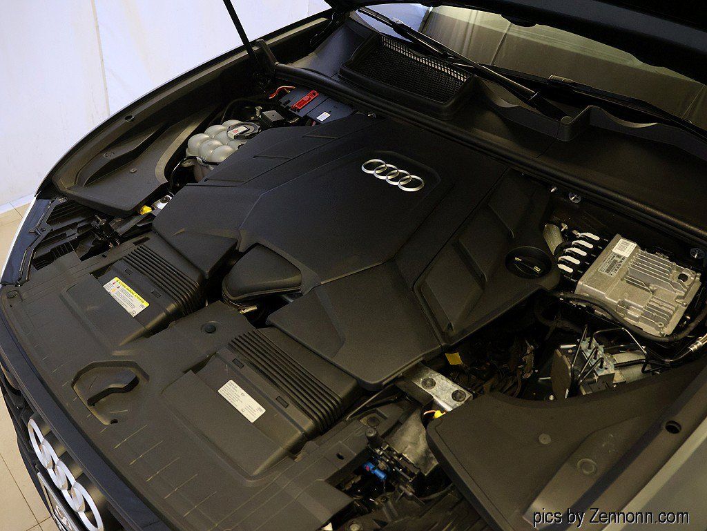Used 2019 Audi Q8 Prestige AWD/4WD image 41