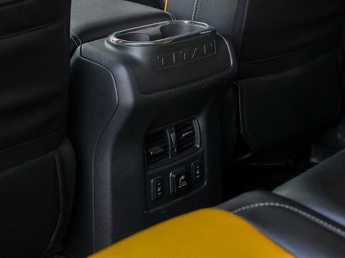 Used 2018 Nissan Titan PRO-4X w/ Pro-4x Convenience Package image 47