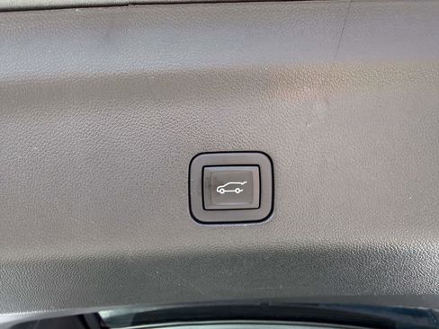 Used 2023 Chevrolet Tahoe RST w/ Luxury Package image 8