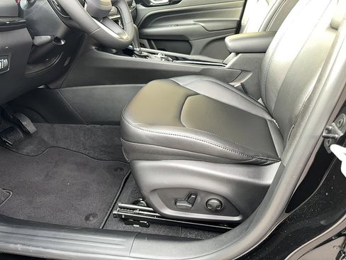 New 2026 Jeep Compass Limited image 17