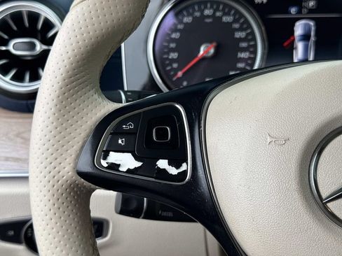 Used 2018 Mercedes-Benz E 400 Coupe image 27