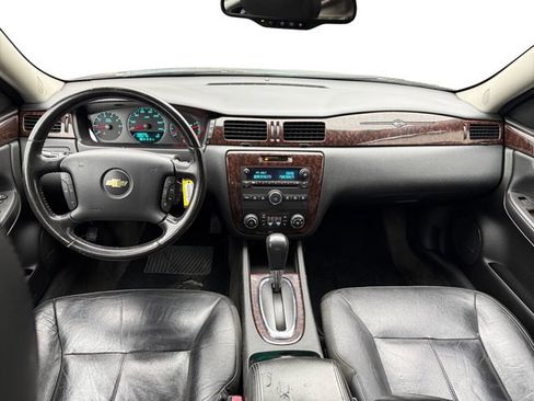 Used 2012 Chevrolet Impala LTZ image 13