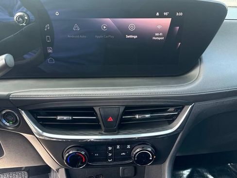 Used 2025 Buick Encore GX Preferred FWD image 31