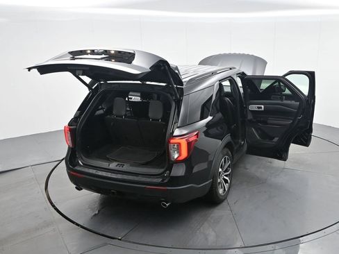 Used 2023 Ford Explorer ST-Line w/ Class IV Trailer Tow Package image 41