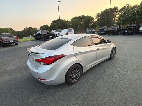 Used 2016 Hyundai Elantra Value Edition FWD image 16