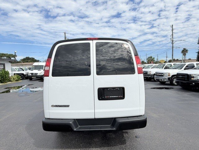 Used 2023 Chevrolet Express 3500 LS RWD image 7