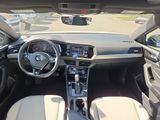 Used 2020 Volkswagen Jetta R-Line w/ R-Line Cold Weather Package image 5