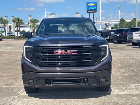 Used 2023 GMC Sierra 1500 Elevation AWD/4WD image 2