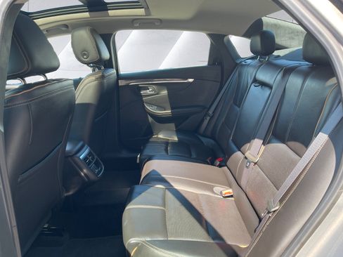 Used 2018 Chevrolet Impala Premier w/ Premier Confidence Package FWD image 31