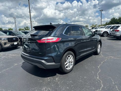 Used 2024 Ford Edge SEL AWD/4WD image 5