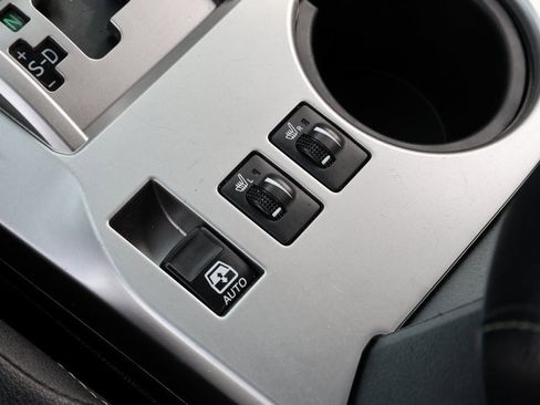 Used 2018 Toyota 4Runner SR5 Premium image 18