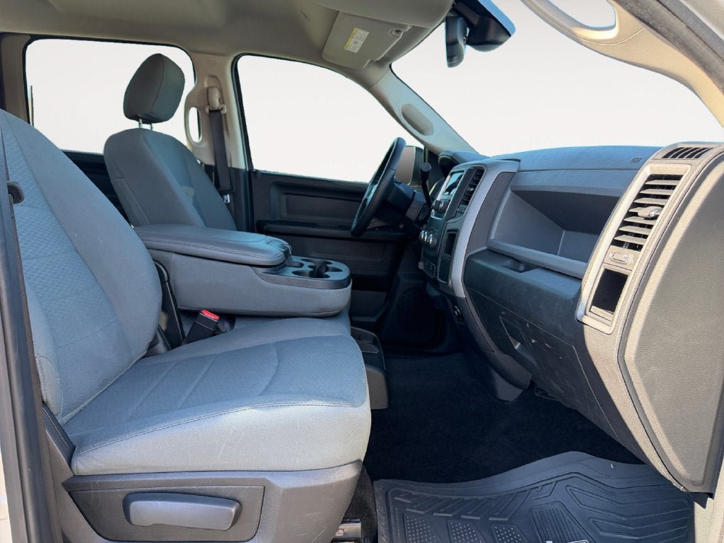 Used 2017 RAM 2500 Tradesman w/ Chrome Appearance Group AWD/4WD image 25