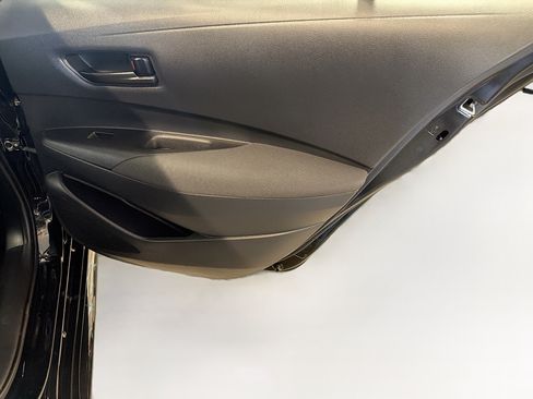 Used 2025 Toyota Corolla LE FWD image 29
