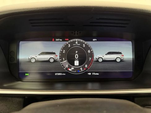 Used 2018 Land Rover Range Rover Sport HSE AWD/4WD image 12