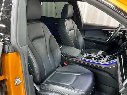 Used 2020 Audi Q8 Prestige w/ Prestige Package AWD/4WD image 10