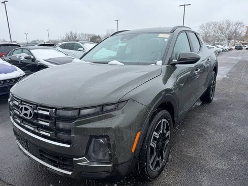 Used 2025 Hyundai Santa Cruz Limited image 3