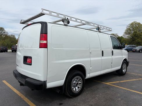 Used 2014 GMC Savana 1500 AWD image 6