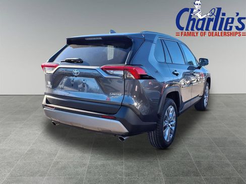 Certified 2022 Toyota RAV4 Limited image 4