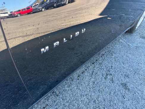 Used 2022 Chevrolet Malibu LS image 9