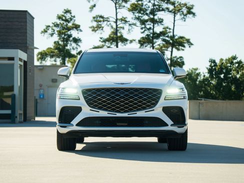 Used 2025 Genesis GV80 3.5T e-SC AWD/4WD image 2
