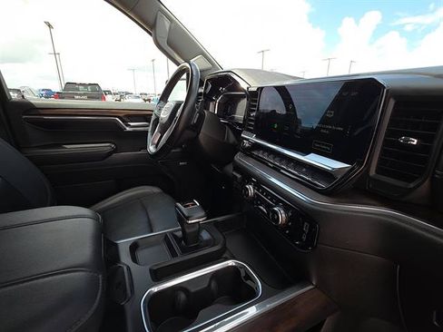 Used 2024 GMC Sierra 1500 SLT RWD image 22