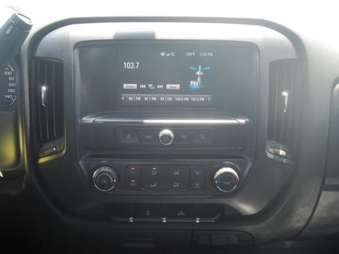 Used 2017 Chevrolet Silverado 1500 Custom w/ Custom Convenience Package RWD image 16