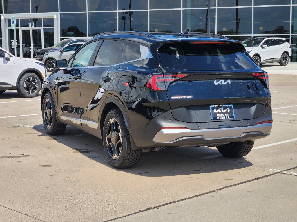 New 2026 Kia Sportage EX w/ EX Panorama Roof Package FWD image 3