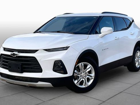 Used 2020 Chevrolet Blazer LT FWD image 2