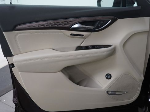 Used 2023 Buick Envision Avenir image 21