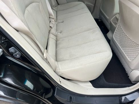 Used 2010 Subaru Outback 2.5i Premium image 16