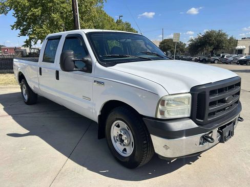 Used 2006 Ford F350 XLT image 4