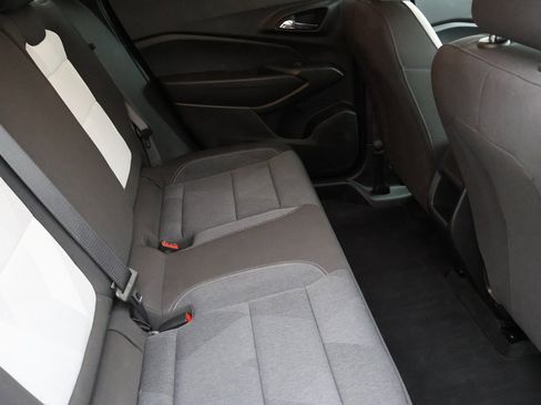 Used 2024 Chevrolet Trax LS w/ LS Convenience Package image 14