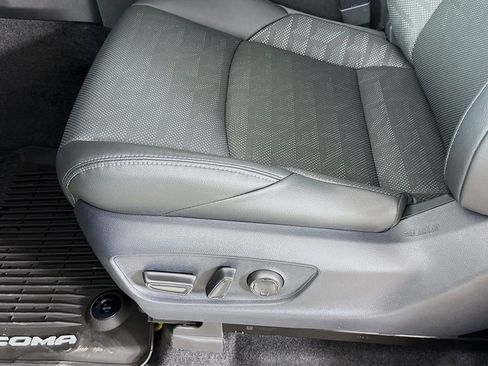 New 2026 Toyota Tacoma TRD Off-Road w/ TRD Off Road Premium Package AWD/4WD image 22