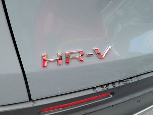 Used 2025 Honda HR-V Sport image 5