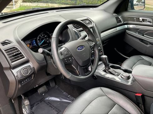 Used 2018 Ford Explorer Sport w/ Equipment Group 401A image 15
