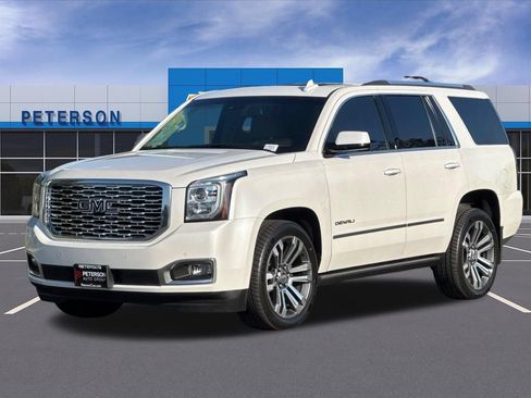 Used 2018 GMC Yukon Denali w/ Denali Ultimate Package AWD/4WD image 8
