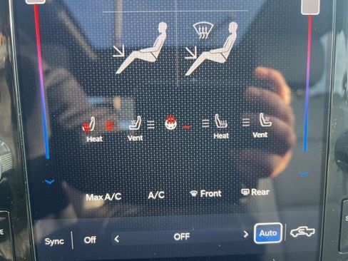 Used 2024 RAM 1500 Limited image 18