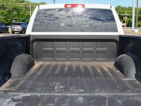 Used 2022 RAM 1500 Classic SLT w/ Electronics Group AWD/4WD image 10