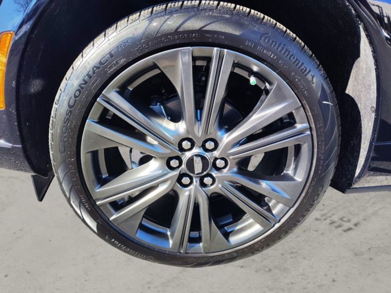Used 2025 Cadillac Optiq Sport 2 AWD/4WD image 9